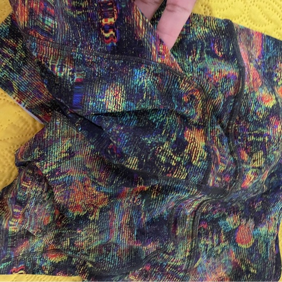 Lululemon Colorful Patterned Leggings - Picture 4 of 10